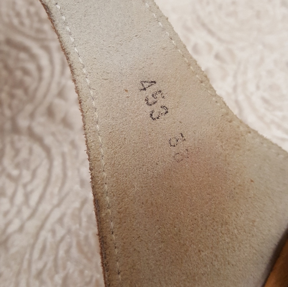 BURBERRY Sandals - Picture 6 of 8